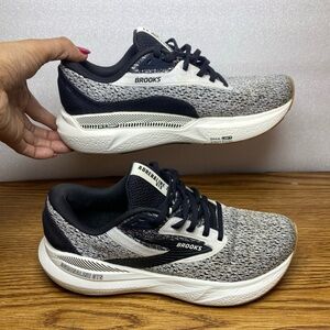Brooks Adrenaline GTS 24 Womens Size 8 B Black White Gray Running Shoes